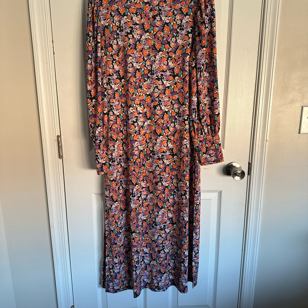 (2/$20) Mango Floral Long Sleeve Dress